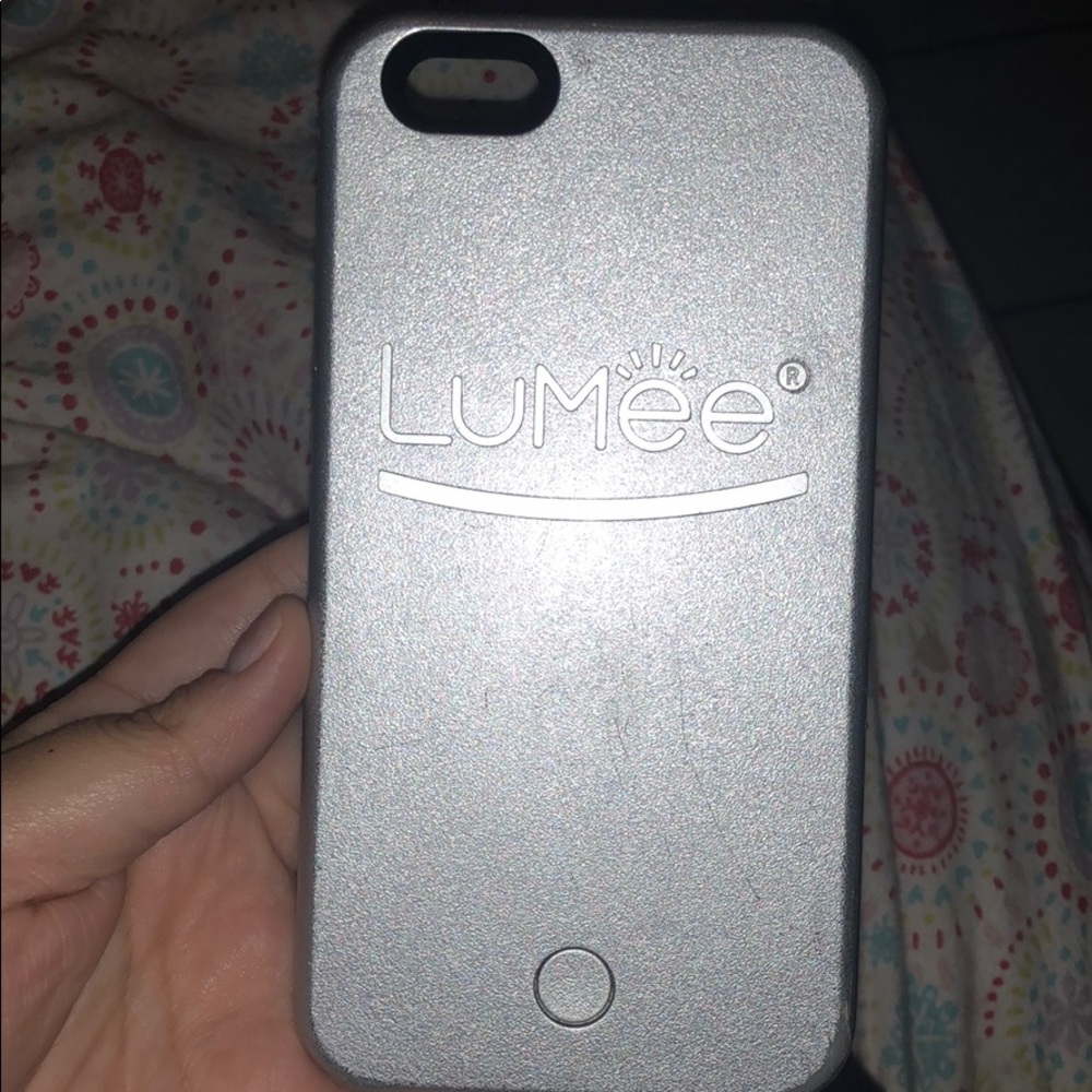 Lumee case